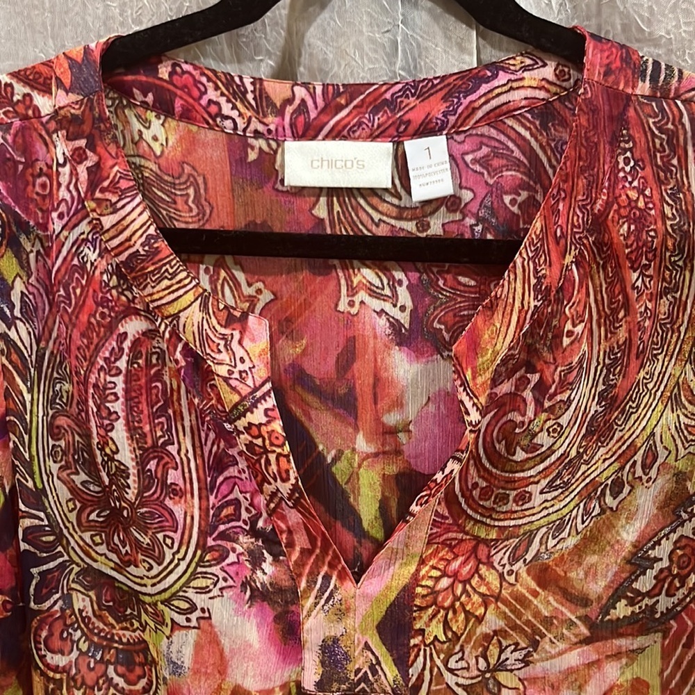 Chicos size 1 sheer floral and exotic print tunic top - Picture 2 of 5